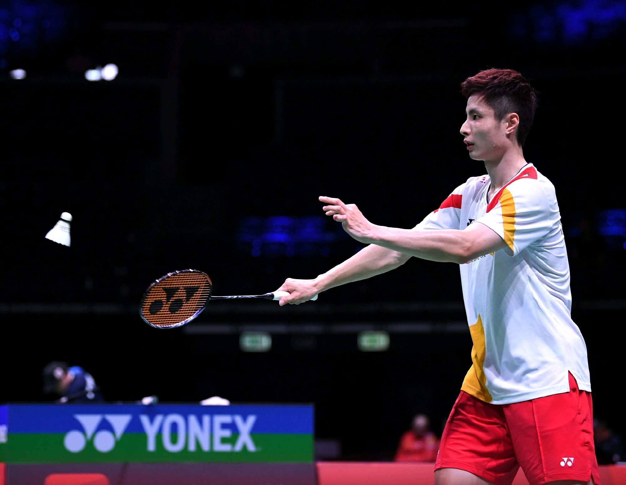 中展现了他 中展现了他